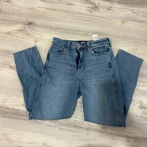Hollister Ultra High Rise Mom Jean
